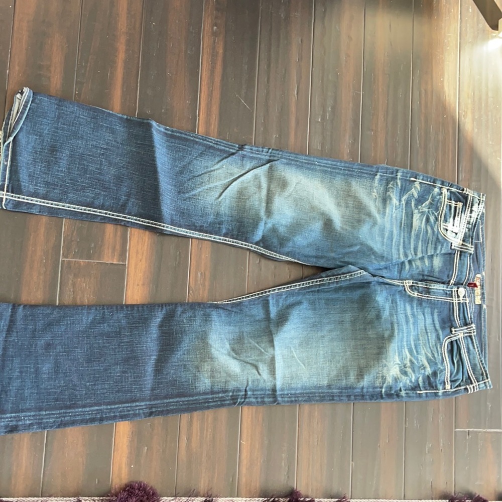 BKE Wendi jeans from Buckle.  Boot cut, sits at hip.